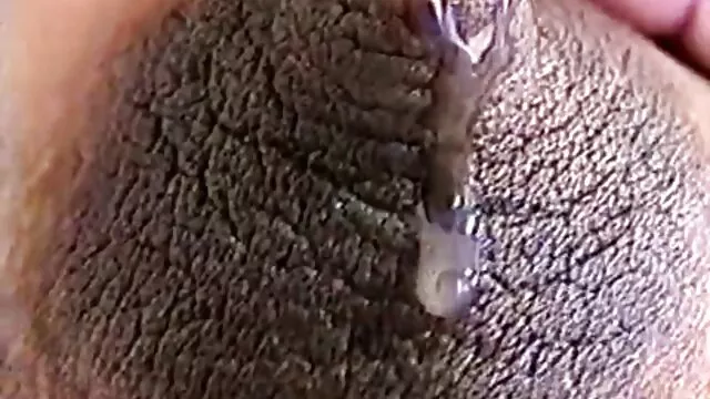 二人の19歳は夜中に寝かされます。 無料 あだると 女性
