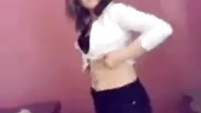 BANGBROS-ブルネットとBusty女の子 大人 女性 エロ 動画