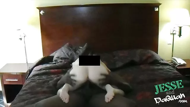 見事なXemale エロ 動画 女の子 むけ Masturbatingのように狂った