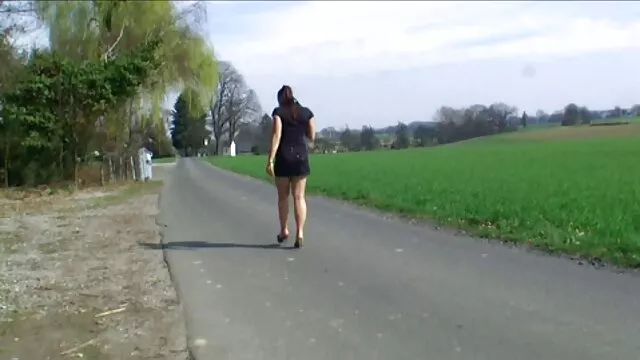 ブライスとパックスは、彼らがすべて大きなおっぱいの十代のライリーに参加する前に、お互いをだます！ 女性 の ため の エロ アニメ