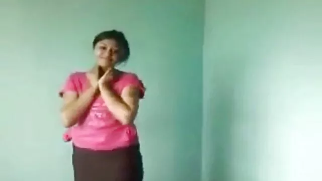 朝のお尻のクソと一日を始めるためにきれいな良い顔をしています。 えろ 動画 無料 女性 向け