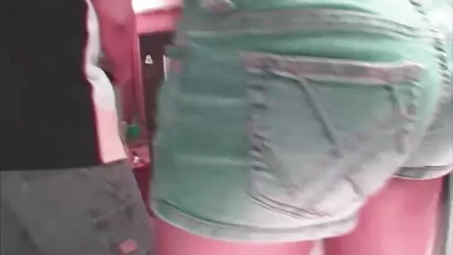 黒檀の美しさを誘惑する写真家 女性 向け エロ 動画 アニメ