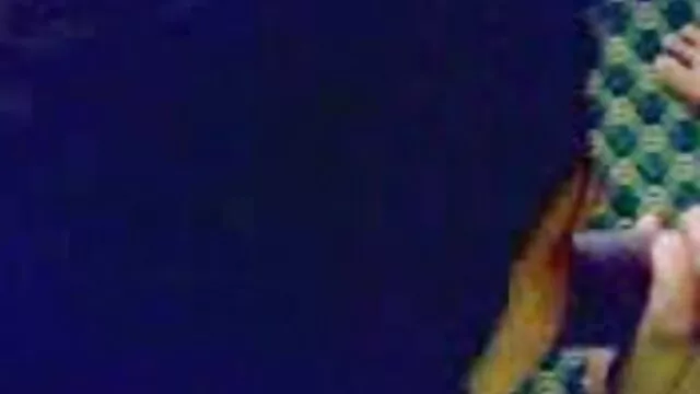 枕ハンピング#1-彼女の猫は顔にクッション+噴出をこすります 女 専用 アダルト 動画